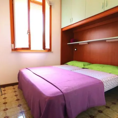 Apartment Bright With Private Garden - Beahost *